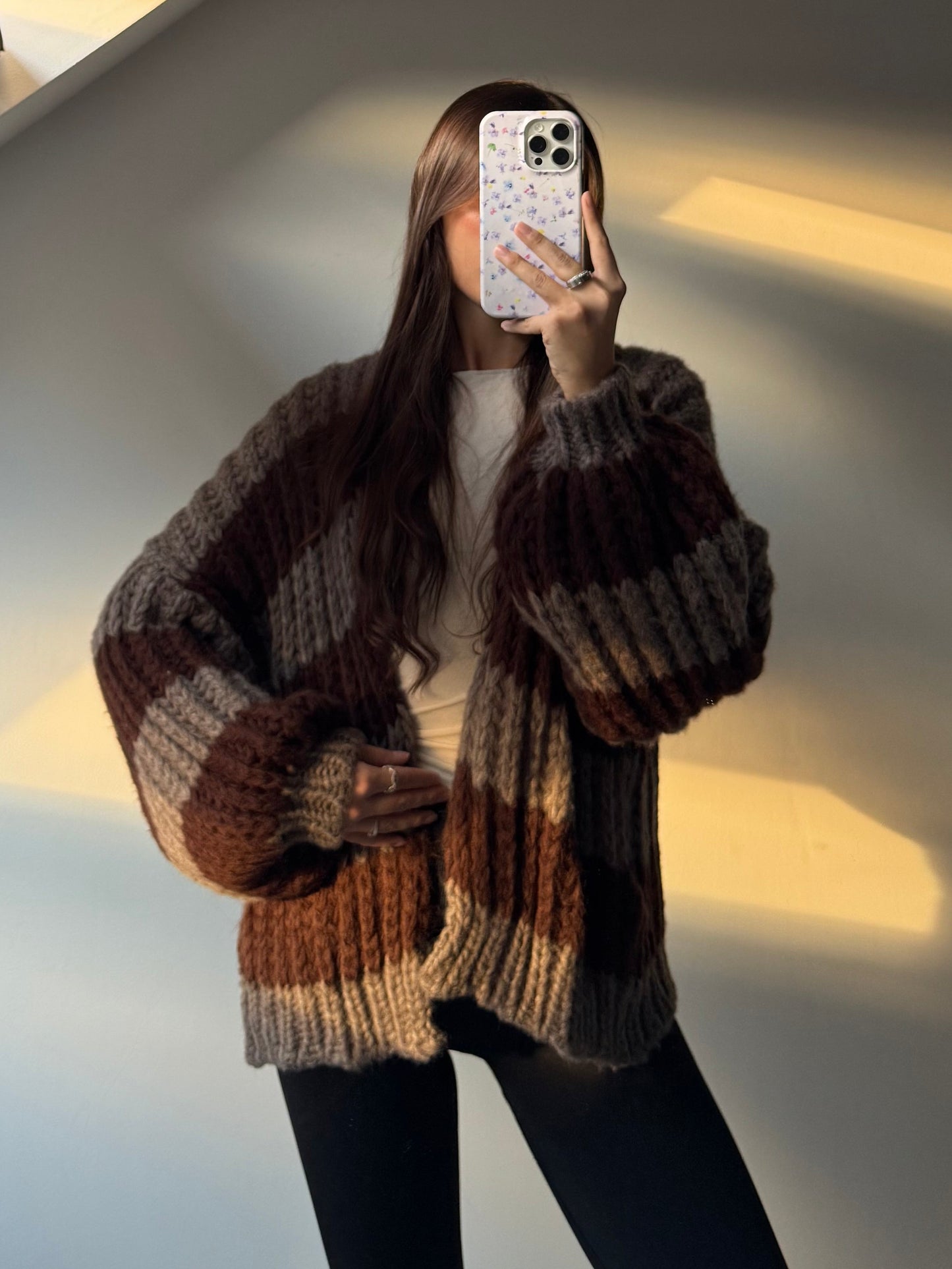 Kuschel Cardi - Taupe / Braun
