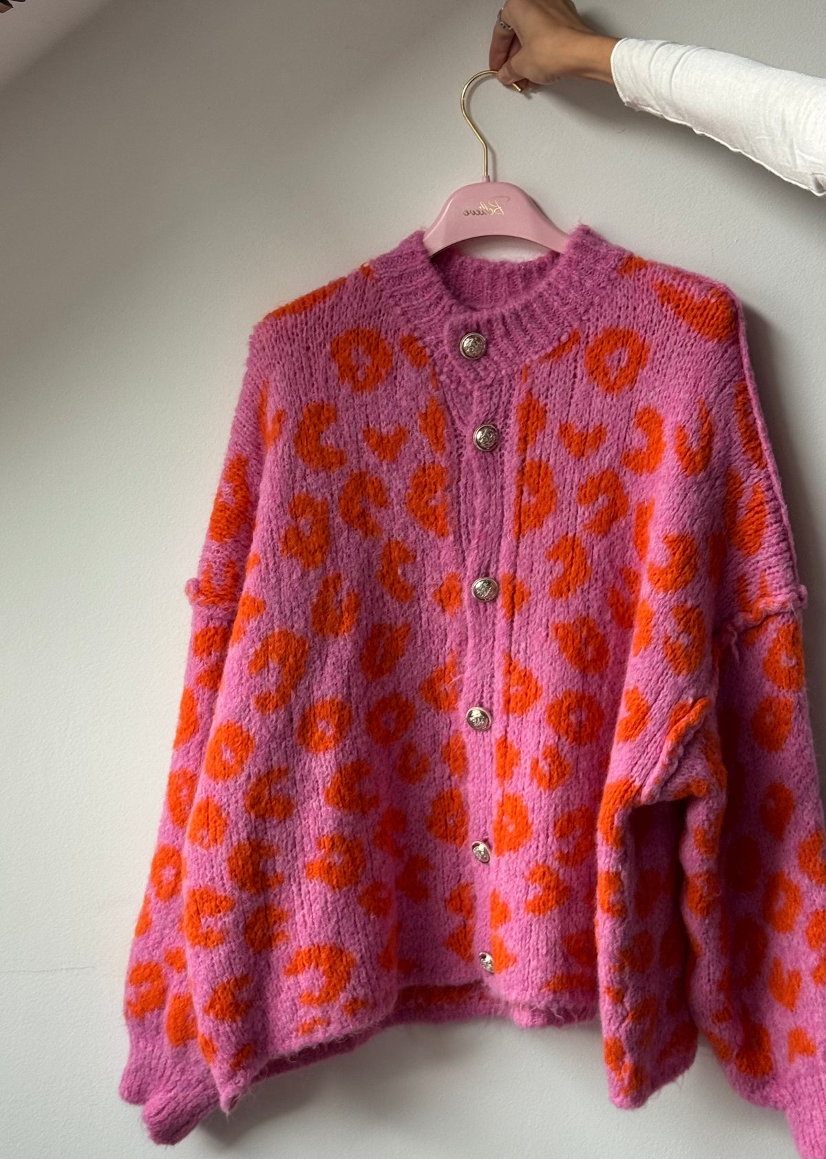 Cardi Milow Leo