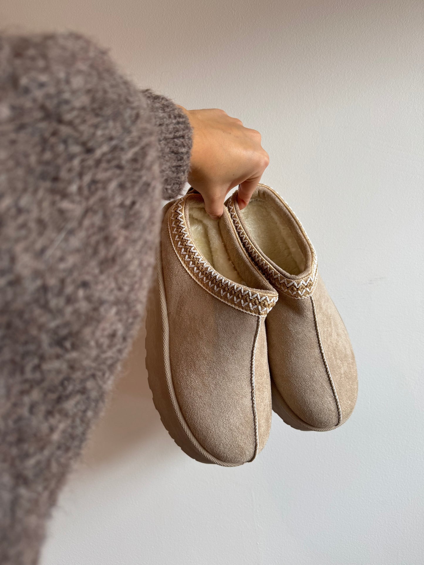 Mini Slipper