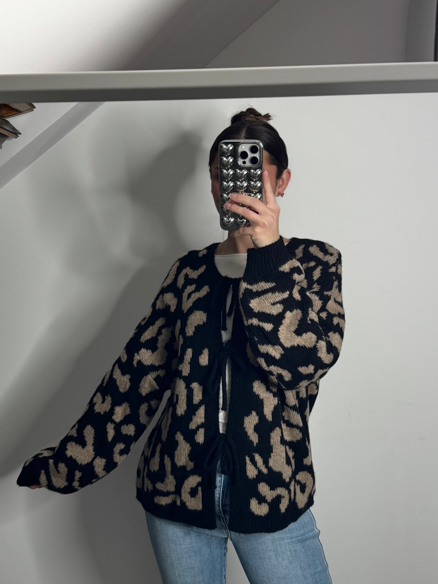 Cardi Cutie Leo