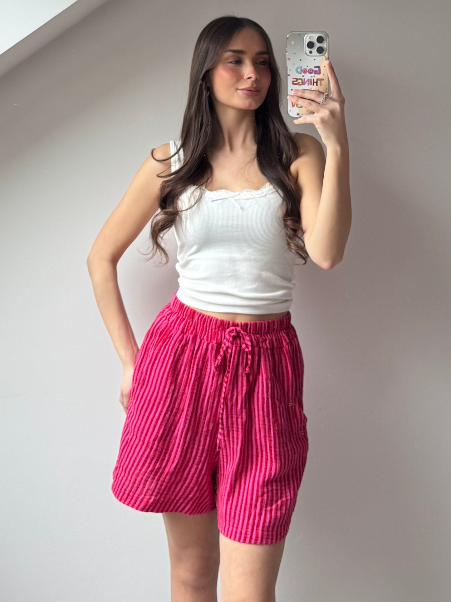 Kurze Musselinhose