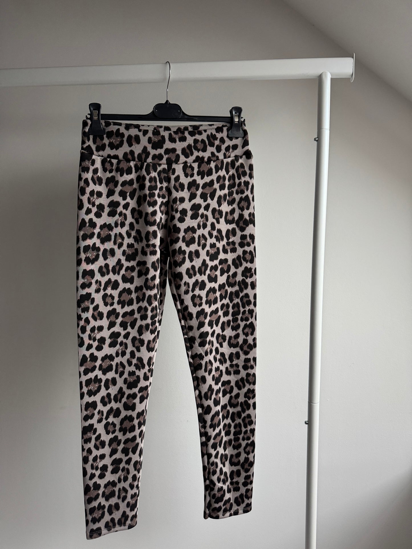 Leo Leggins