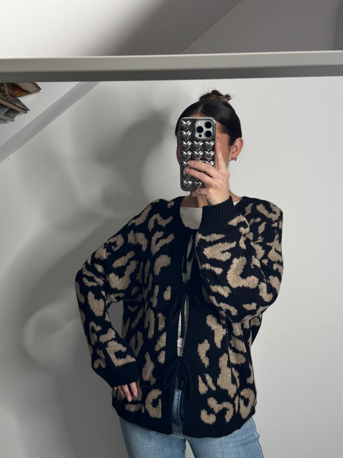 Cardi Cutie Leo
