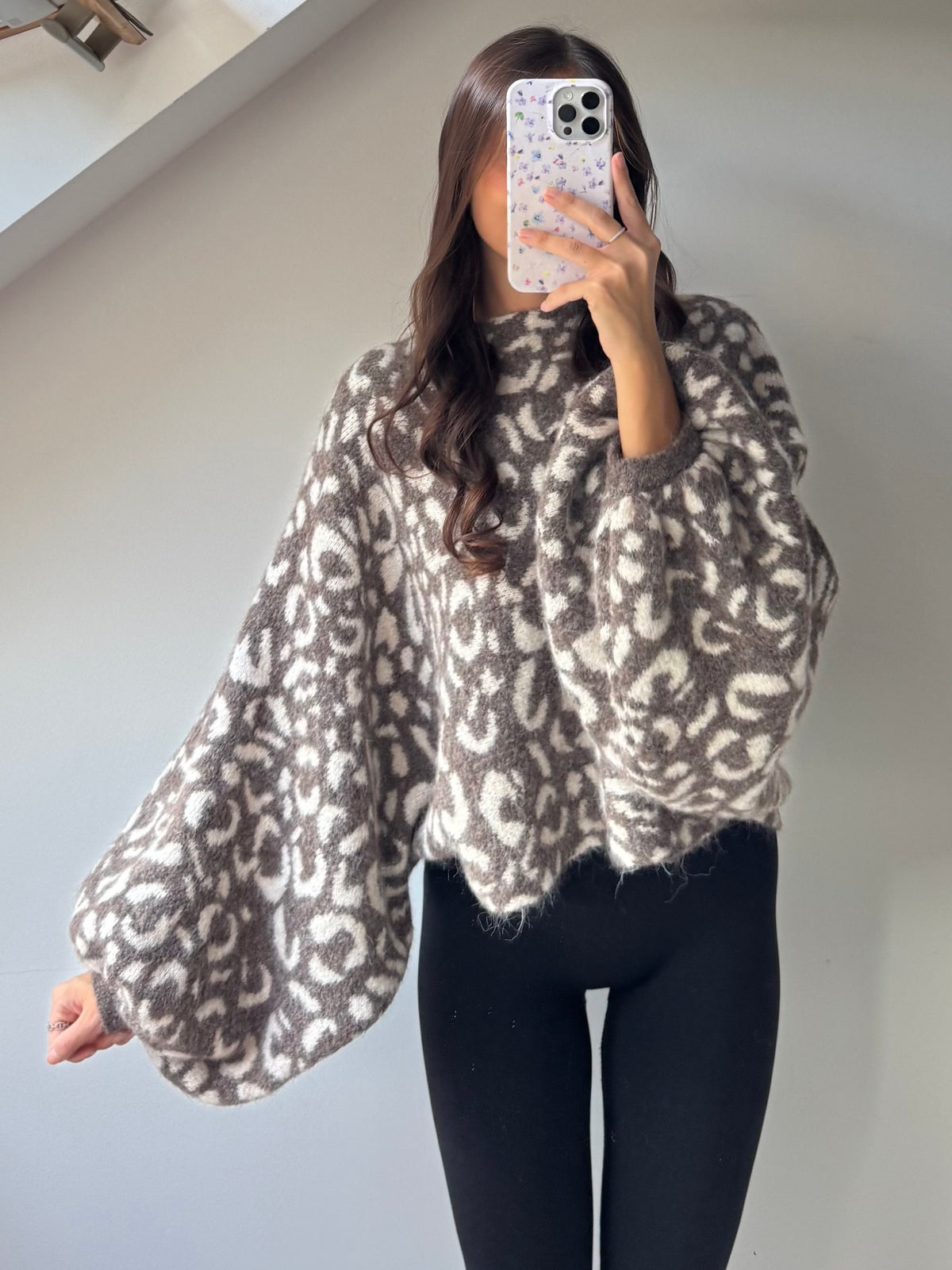 Dreamy Knit Leo