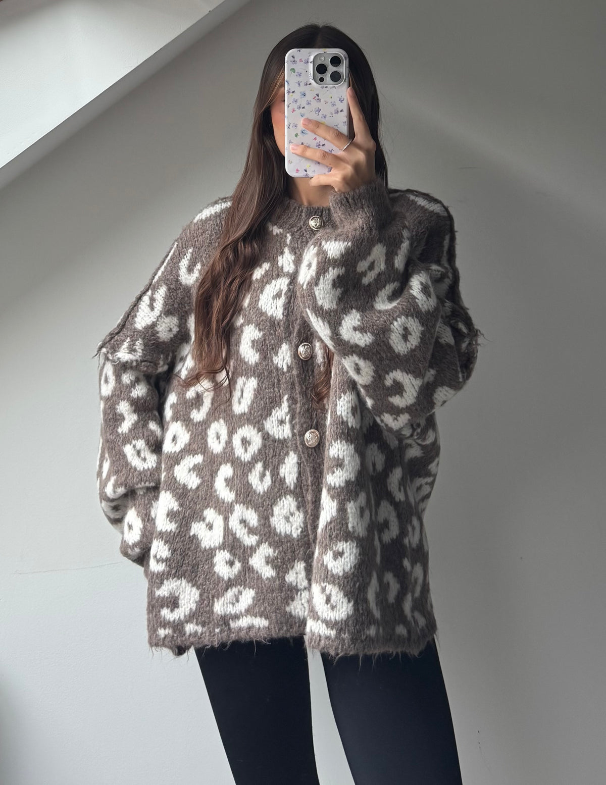 Cardi Milow Leo