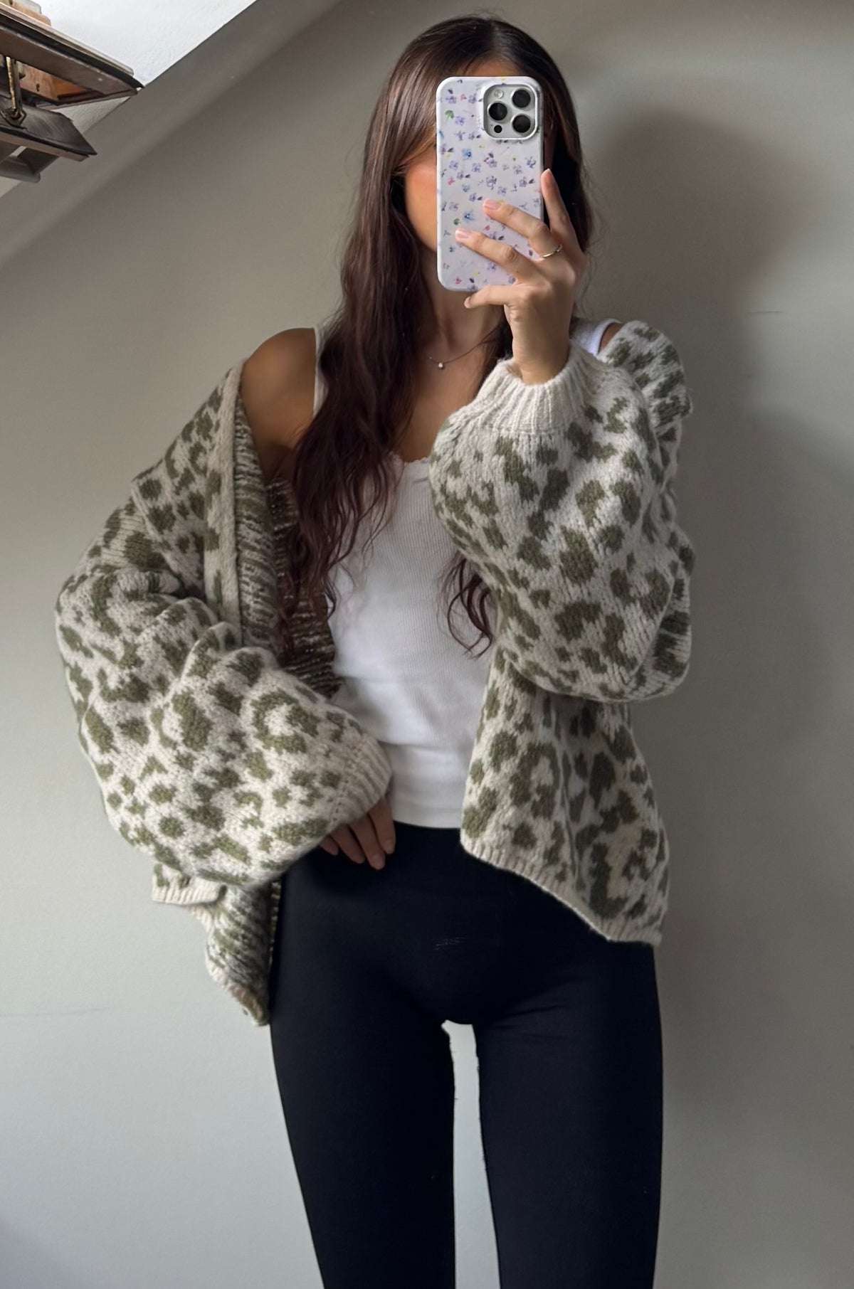 Cardi Leo