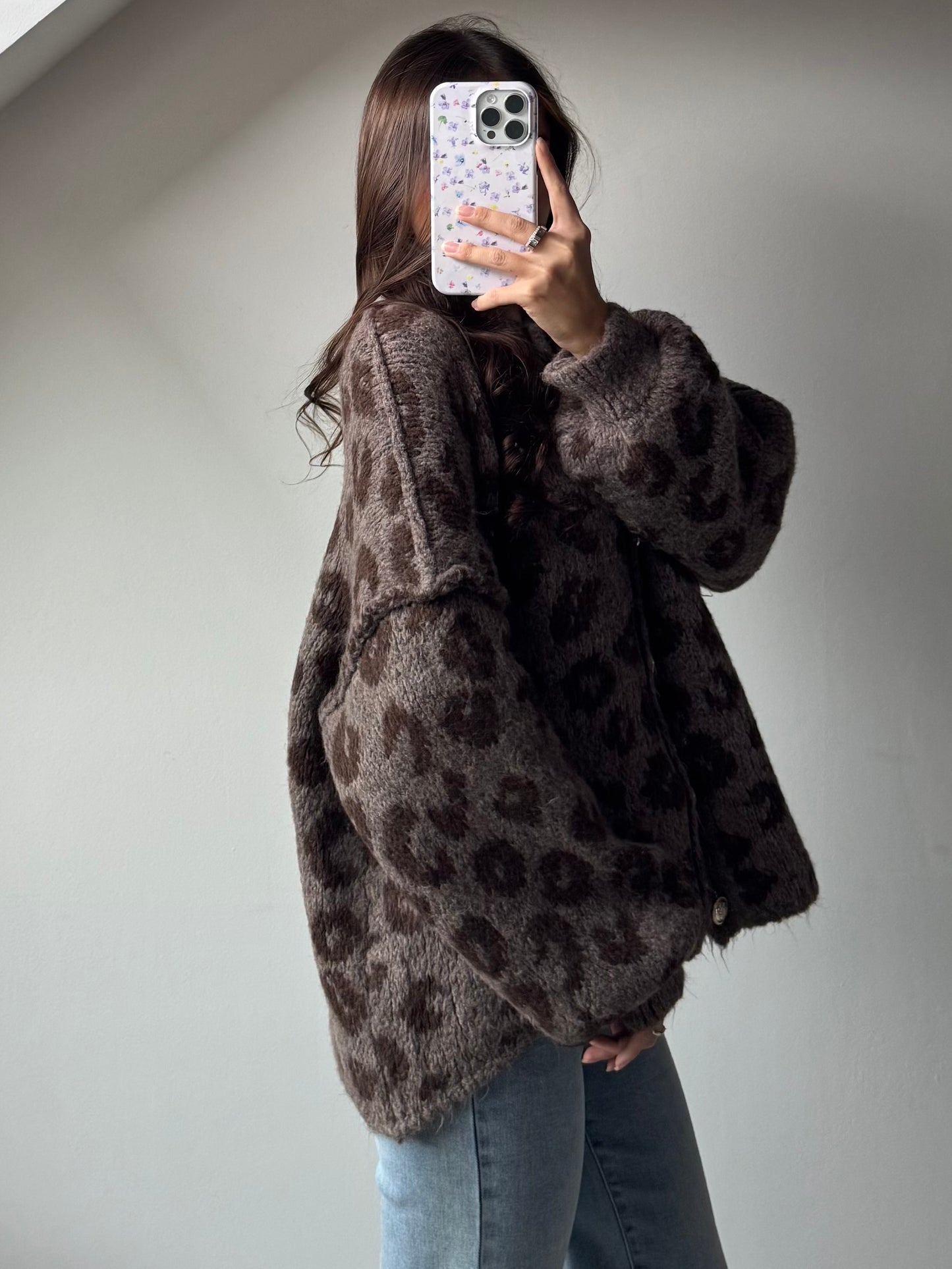 Cardi Milow Leo