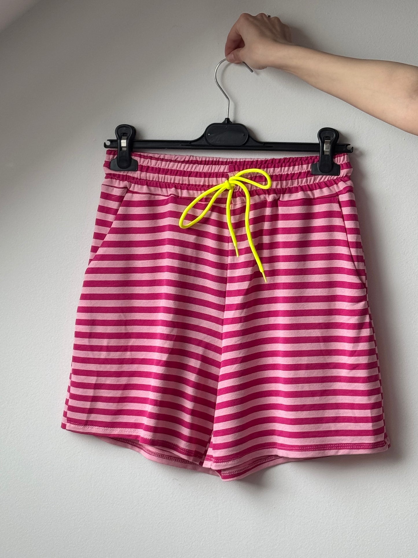 Kurze Hose - Big Stripes