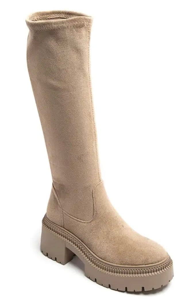 Stiefel in Wildleder Optik