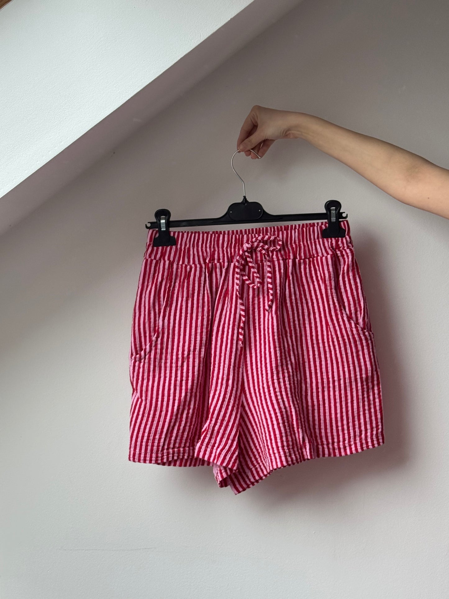 Kurze Musselinhose