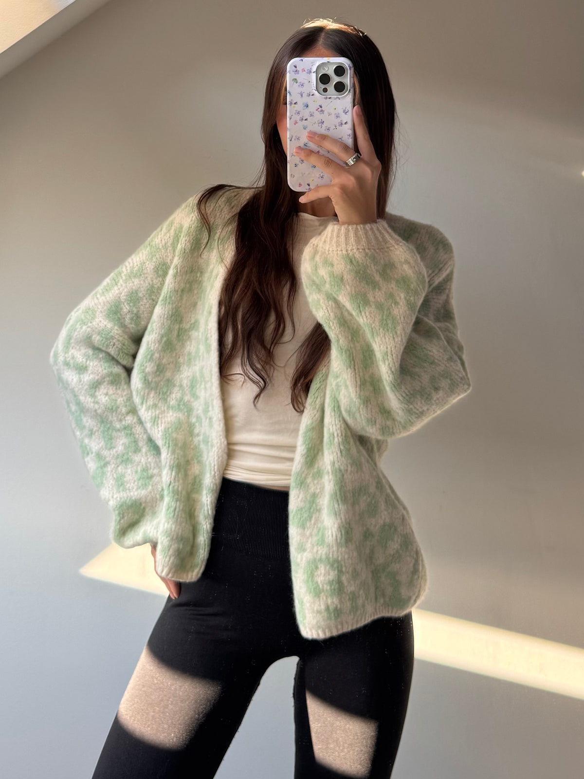 Cardi Leo