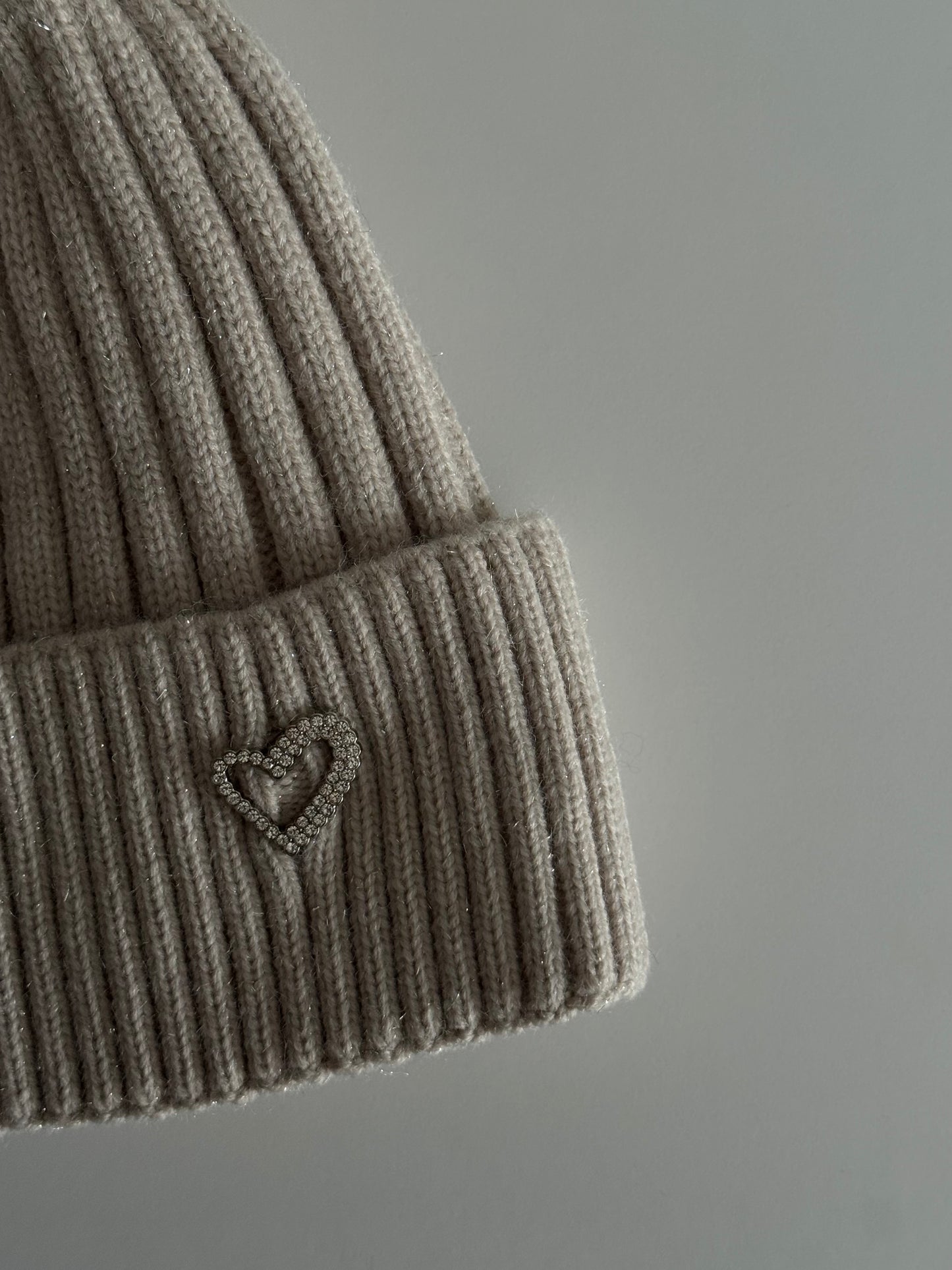 Mütze mit Bommel - Herzi