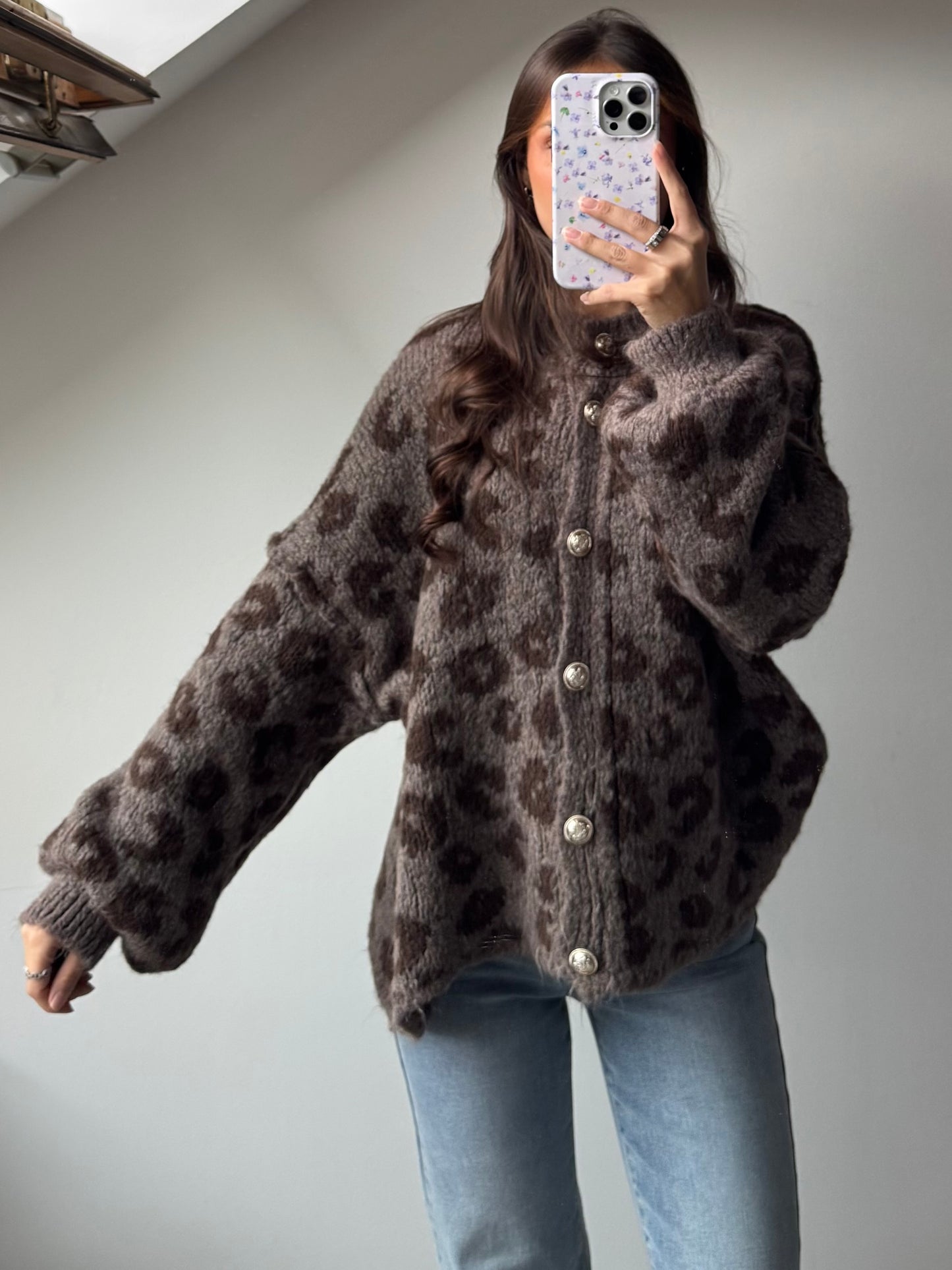 Cardi Milow Leo